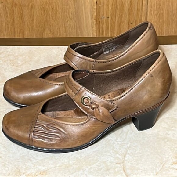 Cobb Hill by New Balance Light Brown Leather Mary Jane Heels Size 9 - Picture 4 of 11